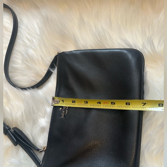 Kate Spade Leila Triple Gusset Zip Crossbody. - Picture 14 of 15